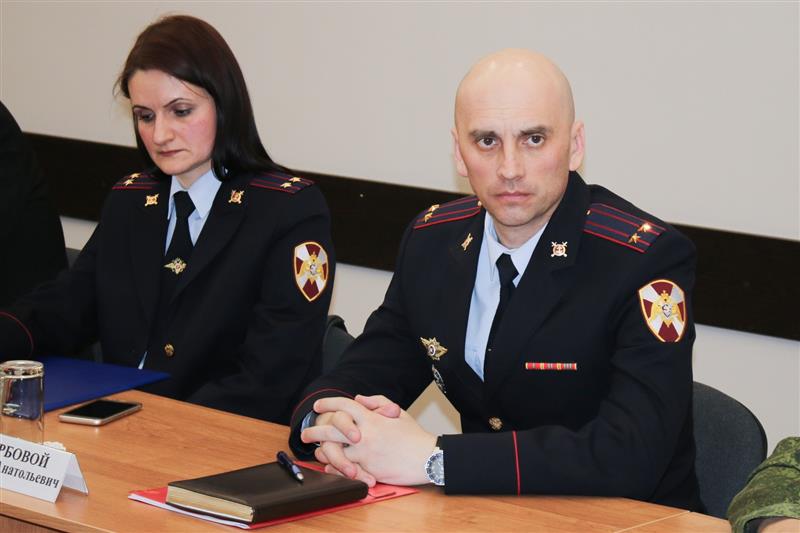 Сотрудники Росгвардии приняли участие в круглом столе в Торгово-промышленной палате