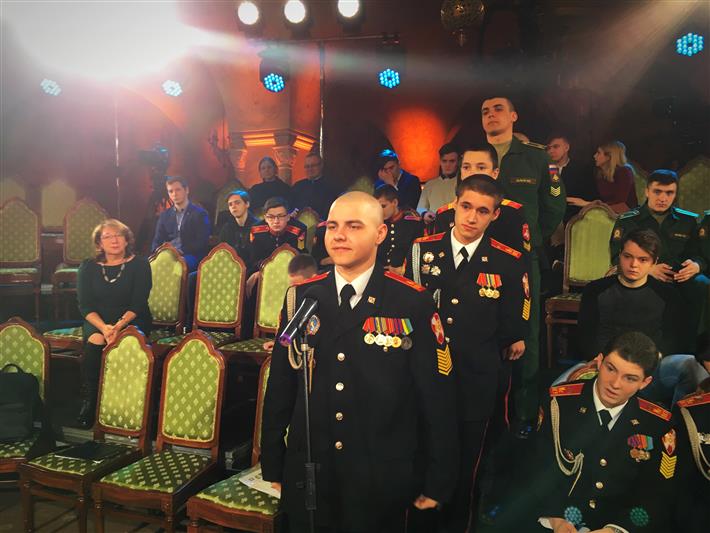 Воспитанники кадетского училища рассказали телезрителям о героизме и силе духа офицеров Росгвардии