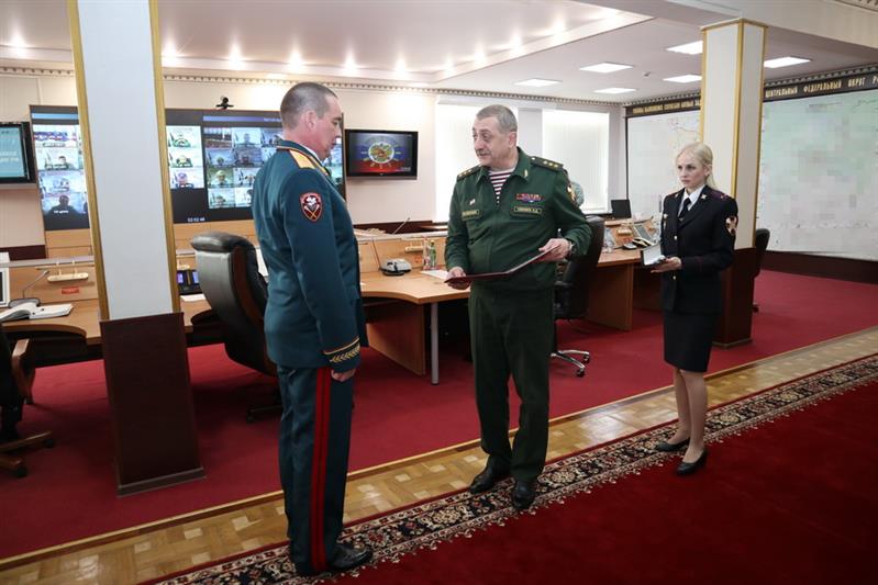 Генерал-полковник Олег Борукаев представил личному составу начальника Главного управления Росгвардии по Москве