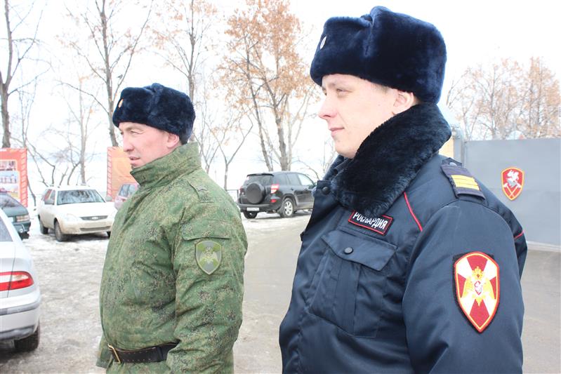 В Самаре военнослужащие Росгвардии спасли жизнь пожилому рыбаку