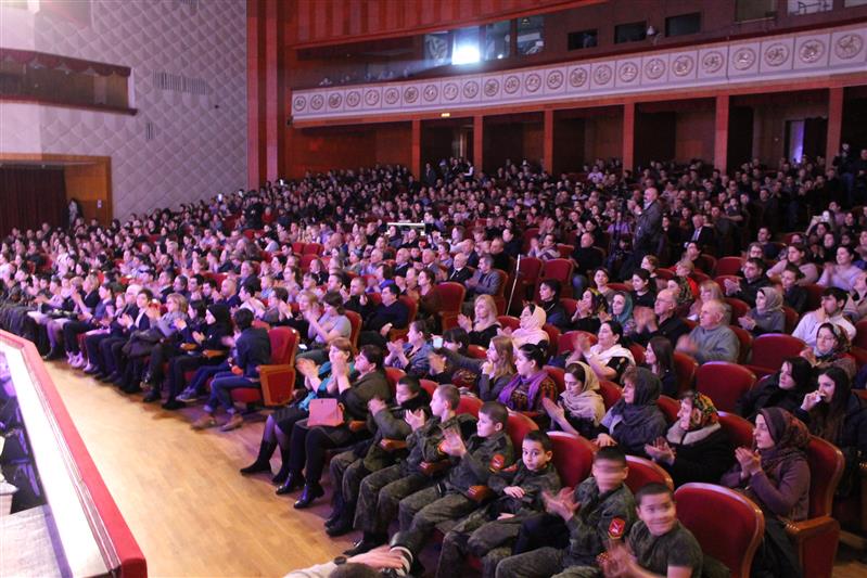В Махачкале стартовал концертный тур Академического ансамбля песни и пляски войск национальной гвардии РФ