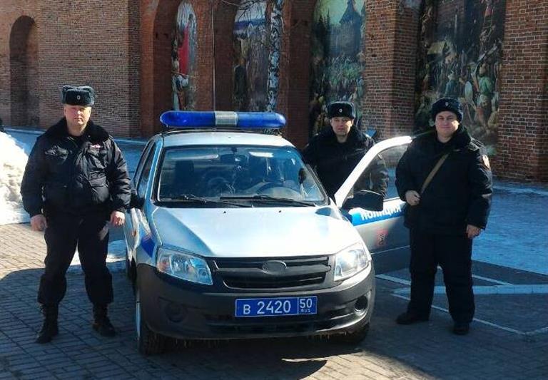 Сотрудники вневедомственной охраны Росгвардии в Центральном округе задержали подозреваемых в убийстве и распространителей наркотиков