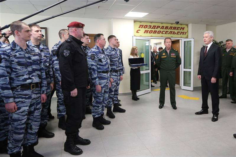 ДИРЕКТОР РОСГВАРДИИ ГЕНЕРАЛ АРМИИ ВИКТОР ЗОЛОТОВ  И МЭР МОСКВЫ СЕРГЕЙ СОБЯНИН ОТКРЫЛИ  КОМПЛЕКС СОЦИАЛЬНЫХ ОБЪЕКТОВ