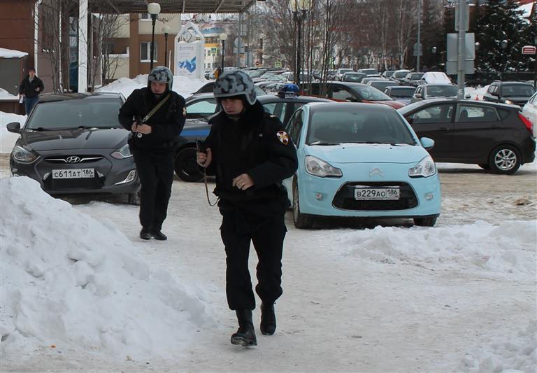 В трех регионах Уральского федерального округа сотрудники Росгвардии задержали подозреваемых в совершении преступлений