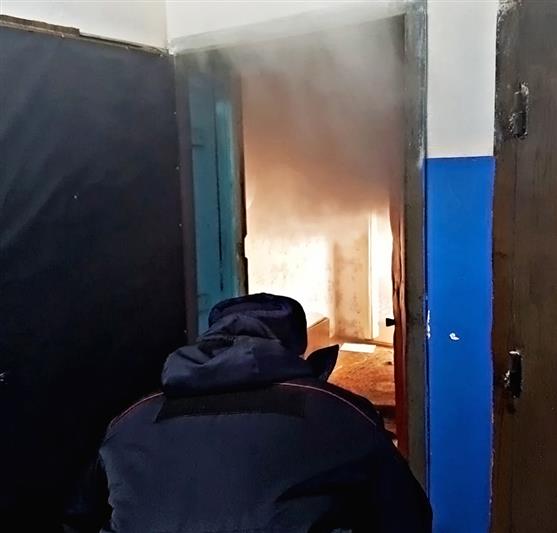 В ЯКУТИИ СОТРУДНИКИ РОСГВАРДИИ ОКАЗАЛИ ПОМОЩЬ В СПАСЕНИИ ЧЕЛОВЕКА НА ПОЖАРЕ