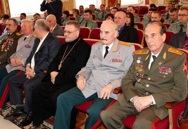 В управлении Южным округом Росгвардии состоялось торжественное собрание, посвященное Дню войск национальной гвардии Российской Федерации