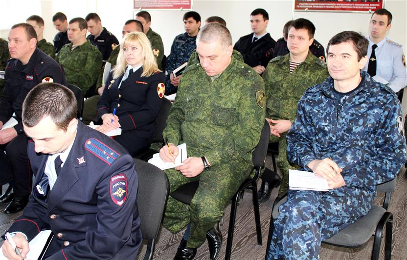 В Управлении Росгвардии по Ростовской области прошли занятия в рамках подготовки к выполнению задач по охране правопорядка на зрелищных и спортивных мероприятиях
