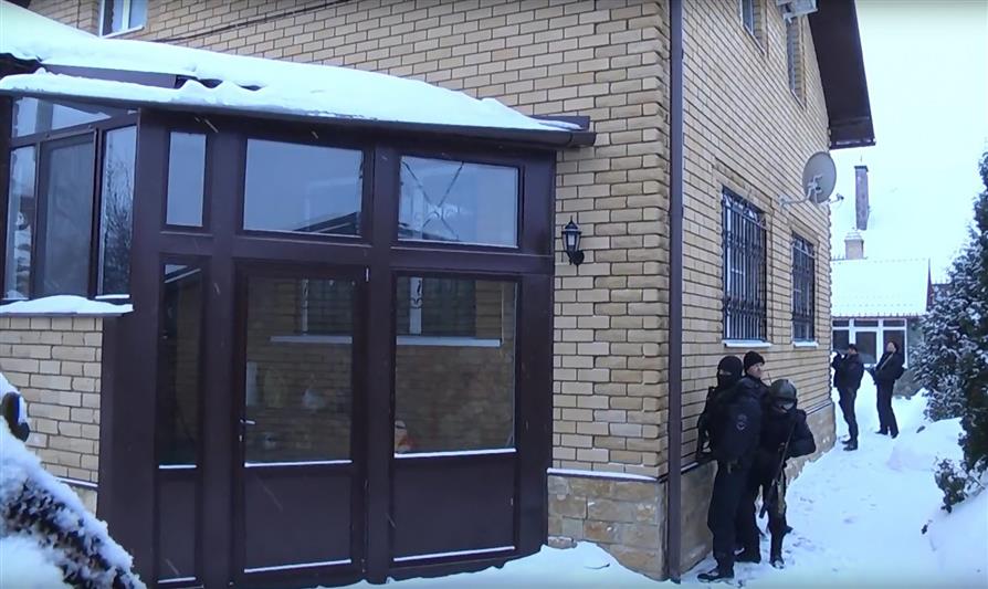 При силовой поддержке сотрудников казанского СОБР задержаны семеро подозреваемых в убийстве 