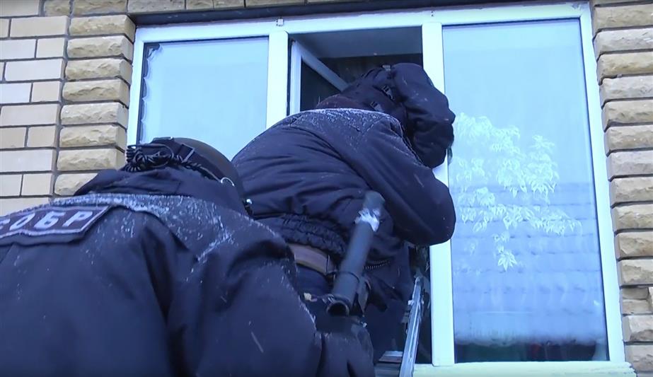 При силовой поддержке сотрудников казанского СОБР задержаны семеро подозреваемых в убийстве 