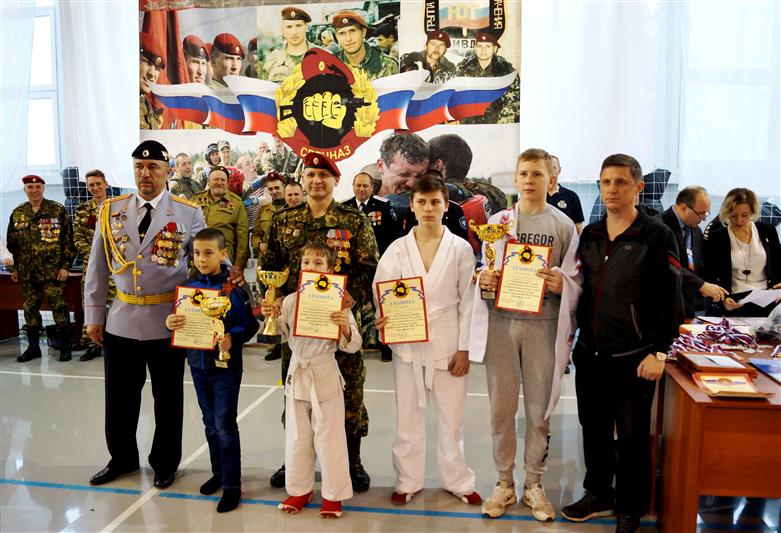 В Краснодарском крае в память о погибшем офицере-спецназовце проведён детско-юношеский турнир по рукопашному бою