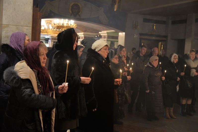 В Екатеринбурге прошла традиционная встреча командующего Уральским округом с членами семей военнослужащих и сотрудников, погибших при выполнении воинского и служебного долга