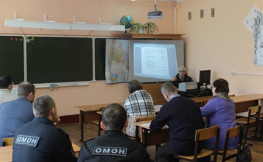 В Республике Карелия росгвардейцы провели занятие с учителями ОБЖ