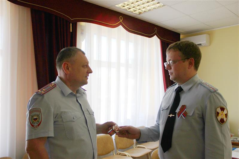 Сотрудники и военнослужащие Главного управления Росгвардии по Краснодарскому краю присоединилось к Всероссийской акции «Георгиевская ленточка»