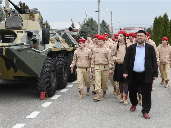 Юнармейцы посетили отдельную ордена Жукова бригаду оперативного назначения Росгвардии 