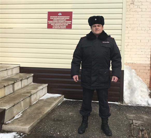 В Самарской области сотрудник Росгвардии спас человека на пожаре