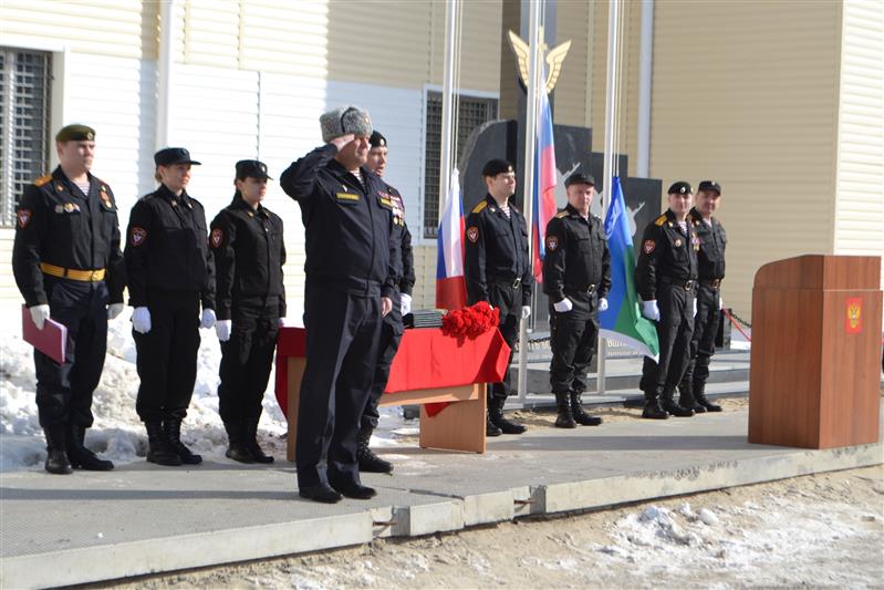 В расположении сургутского ОМОН состоялось открытие памятника военнослужащим и сотрудникам, погибшим при исполнении воинского и служебного долга
