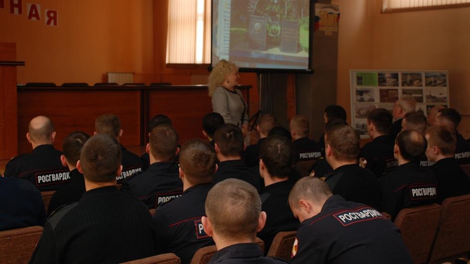 В Екатеринбурге ликвидаторы последствий аварии на Чернобыльской АЭС встретились с сотрудниками вневедомственной охраны Управления Росгвардии по Свердловской области