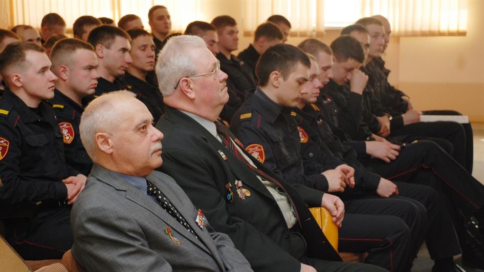 В Екатеринбурге ликвидаторы последствий аварии на Чернобыльской АЭС встретились с сотрудниками вневедомственной охраны Управления Росгвардии по Свердловской области