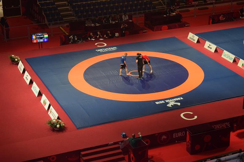 Росгвардия обеспечивает правопорядок на чемпионате Европы по спортивной борьбе в Дагестане