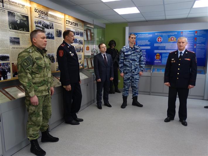 Екатеринбургский ОМОН встретился с ветеранами, а нижнетагильский – открыл свой музей