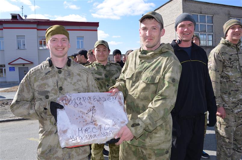 Военнослужащие Уральского округа провели легкоатлетический забег в память о Герое России прапорщике Олеге Терёшкине