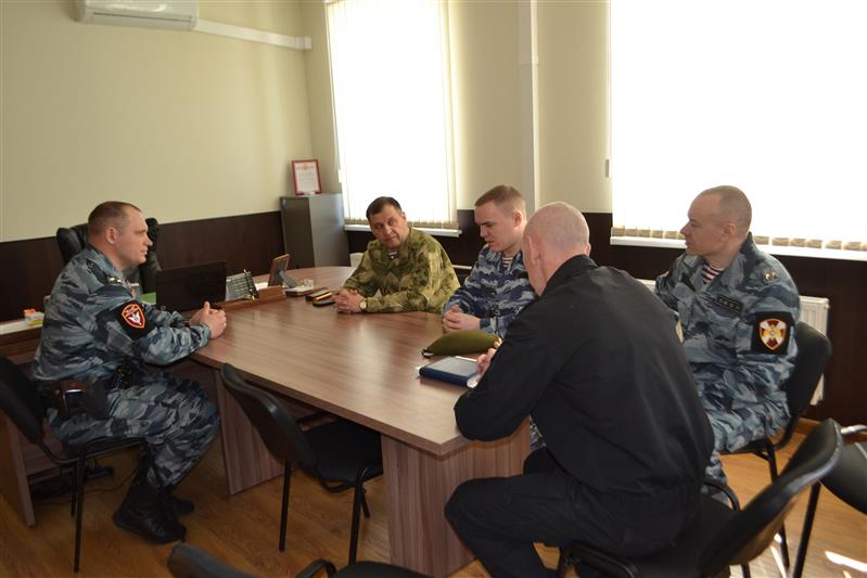Командующий Уральским округом Росгвардии проинспектировал подразделения Росгвардии, расположенные в Нижневартовске и Сургуте