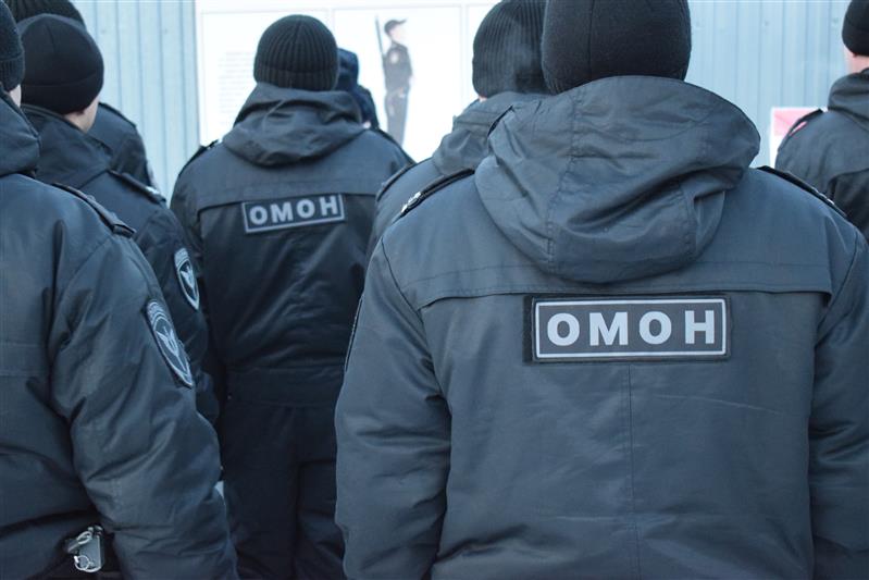 При силовой поддержке магнитогорского ОМОН задержаны наркоторговцы 