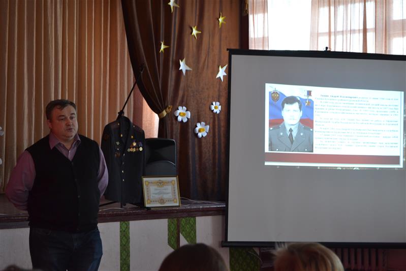 Бойцы ОМОН «Скиф» провели Неделю мужества для кадетских классов школ города Кургана