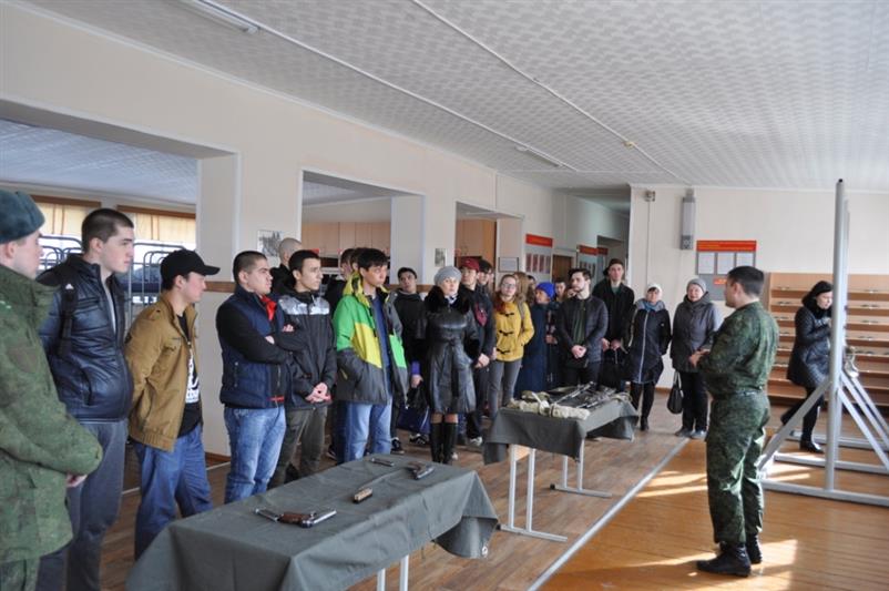 В Уральском округе Росгвардии прошел День призывника