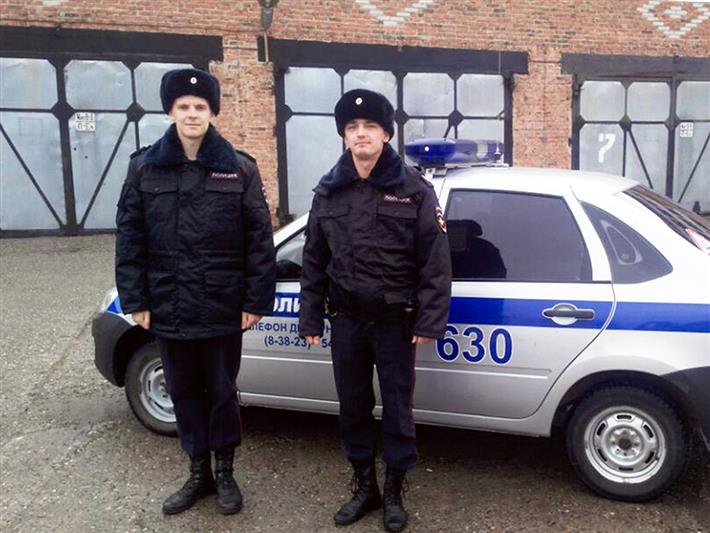 В ЗАТО Северск сотрудники вневедомственной охраны помогли потерявшемуся ребенку найти маму