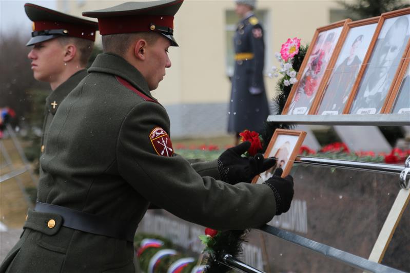 В софринской бригаде оперативного назначения Центрального округа Росгвардии прошел день памяти военнослужащих, погибших при исполнении воинского долга