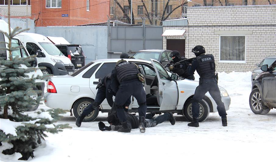 Воронежский СОБР оказал силовую поддержку при задержании   подозреваемых в убийстве