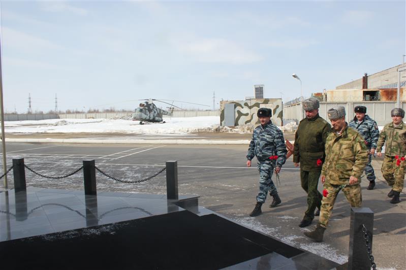 Командующий Уральским округом Росгвардии проинспектировал подразделения Росгвардии, расположенные в Нижневартовске и Сургуте