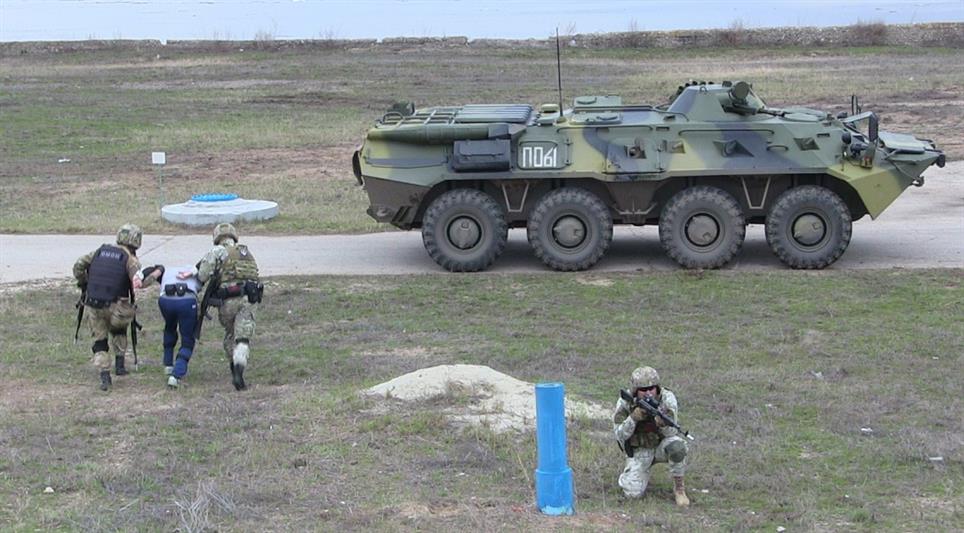 В Саратове прошла совместная тренировка подразделений Росгвардии и службы безопасности Саратовского нефтеперерабатывающего завода 