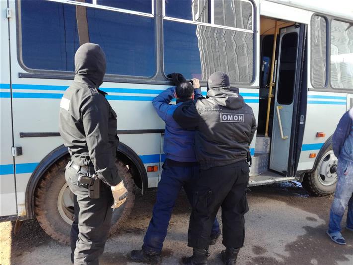 Сотрудники оренбургского ОМОН оказали силовую поддержку полицейским при проведении проверок иностранных граждан