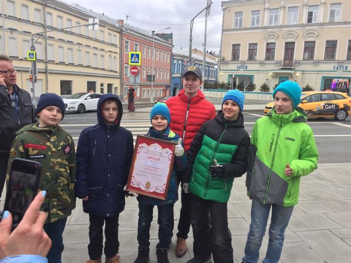 Воспитанники Московского президентского кадетского училища Росгвардии приняли участие в Петровском пасхальном фестивале народного творчества