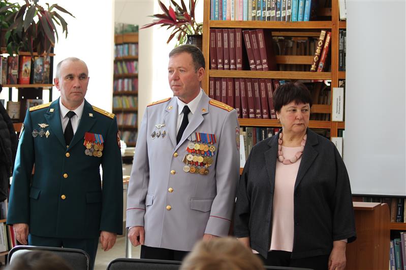 Офицеры и ветераны  Саратовского военного института приняли участие в городском мероприятии, посвящённом Герою России Анатолию Романову