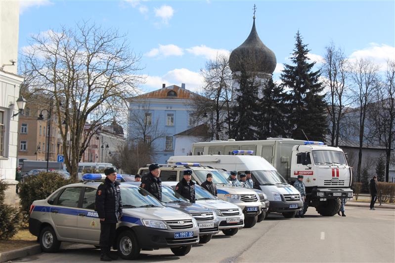 В Пскове состоялся гарнизонный развод нарядов Росгвардии, заступающих на службу по охране общественного порядка