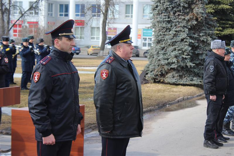 В Пскове состоялся гарнизонный развод нарядов Росгвардии, заступающих на службу по охране общественного порядка
