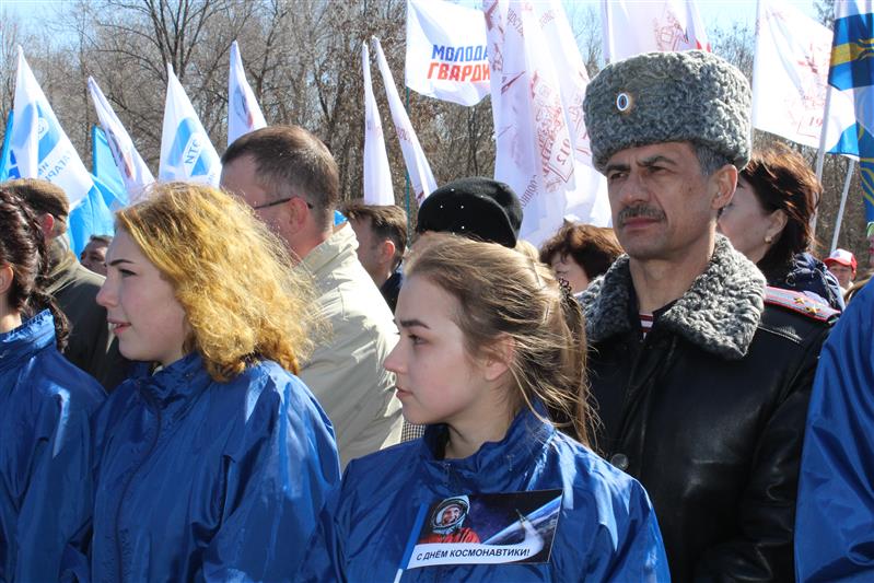 На месте приземления Юрия Гагарина состоялся торжественный митинг с участием росгвардейцев