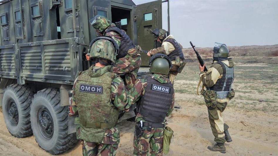 В Волгоградской области завершился совместный полевой выход бойцов ОМОН и офицеров СОБР «Вектор» 