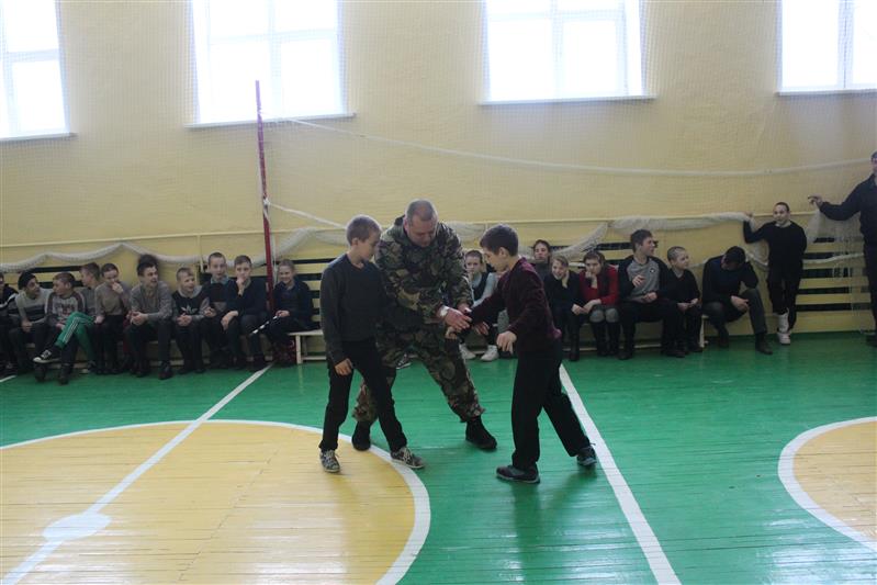 Калужские росгвардейцы навестили воспитанников подшефной школы-интерната