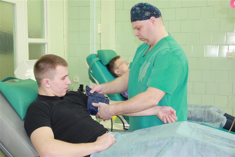 Росгвардейцы Северо-Запада участвуют в Дне донора