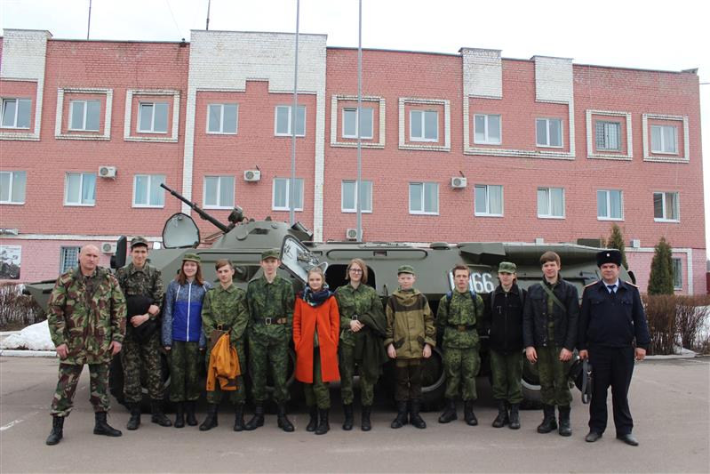 Юнармейцы посетили подразделения ОМОН Центрального округа Росгвардии