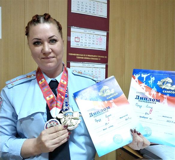 Сотрудник Управления Росгвардии по Краснодарскому краю стал победителем турнира по пауэрлифтингу