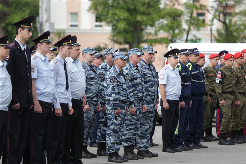В Туле состоялся гарнизонный строевой смотр нарядов Росгвардии и полиции, заступающих на боевую службу по охране правопорядка