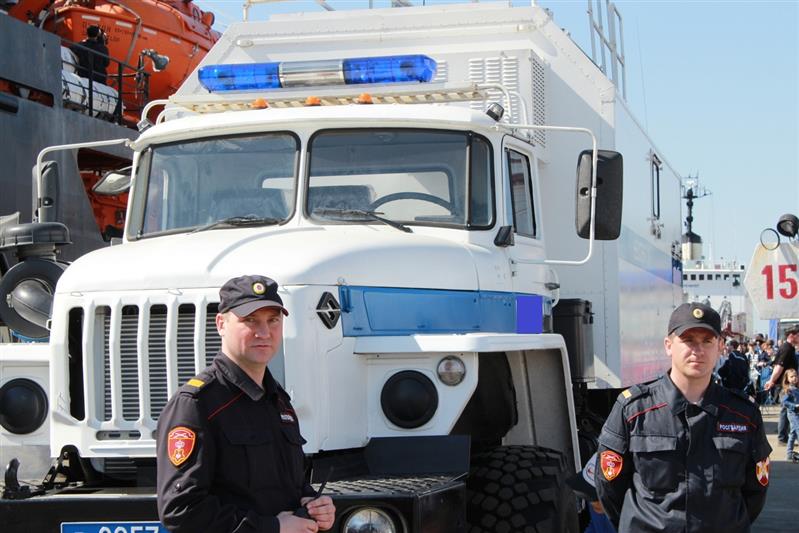 Росгвардия обеспечила правопорядок во время проведения фестиваля морского флота Арктики