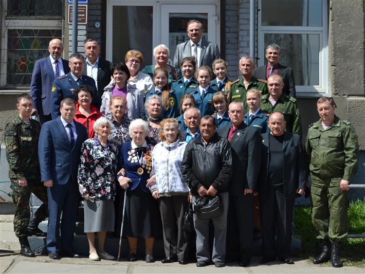 95-летний ветеран Великой Отечественной войны и внутренних войск Юзефа Косова принимает поздравления