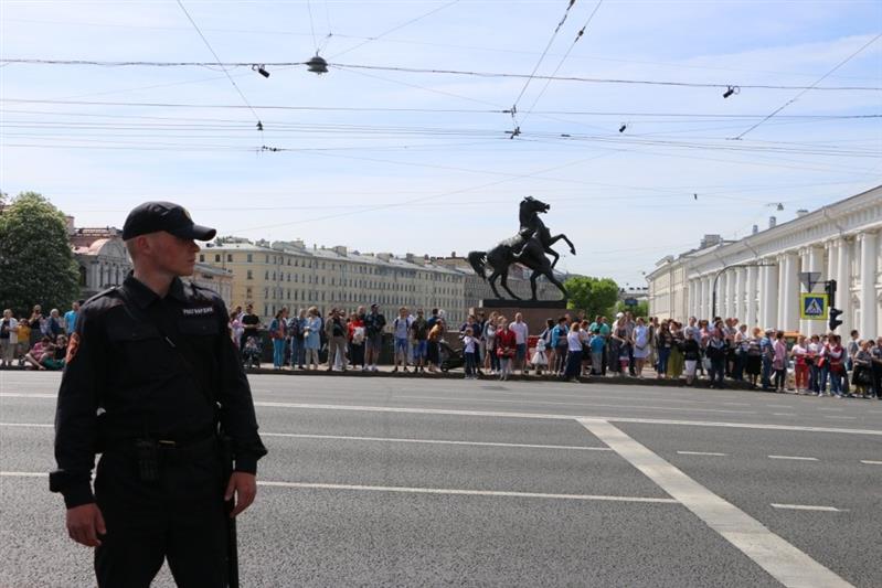 В День города Санкт-Петербурга сотрудники и военнослужащие Северо-Западного округа Росгвардии приняли участие в охране общественного порядка