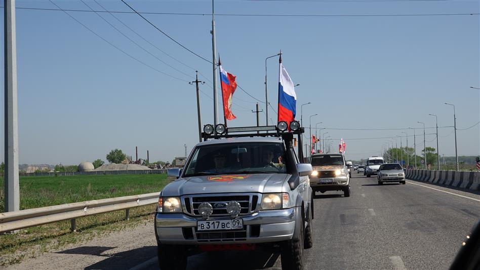 Сотрудники Отдела Росгвардии по Карачаево-Черкесской Республике приняли участие в автопробеге «Вахта памяти. Сыны Великой Победы»